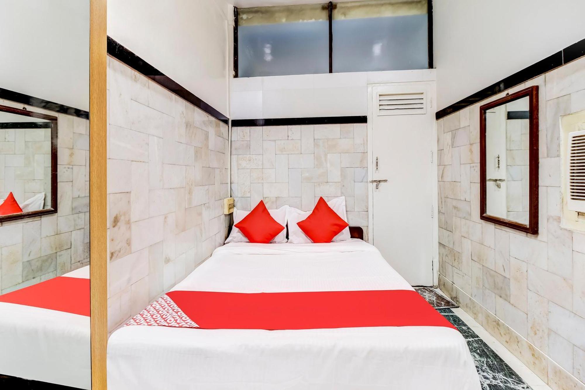 Super Oyo Hotel Dreamland Bombaim Exterior foto