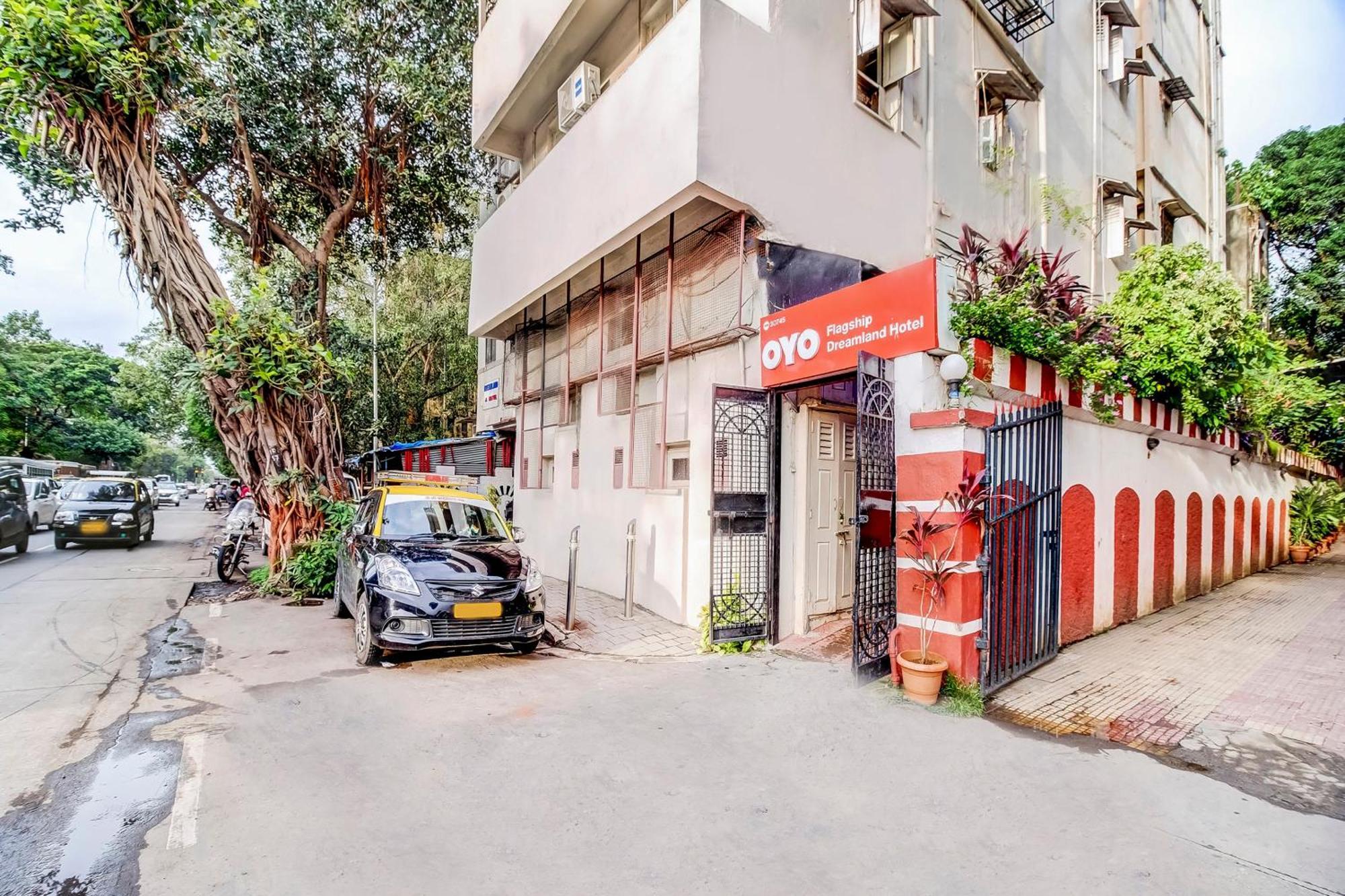 Super Oyo Hotel Dreamland Bombaim Exterior foto