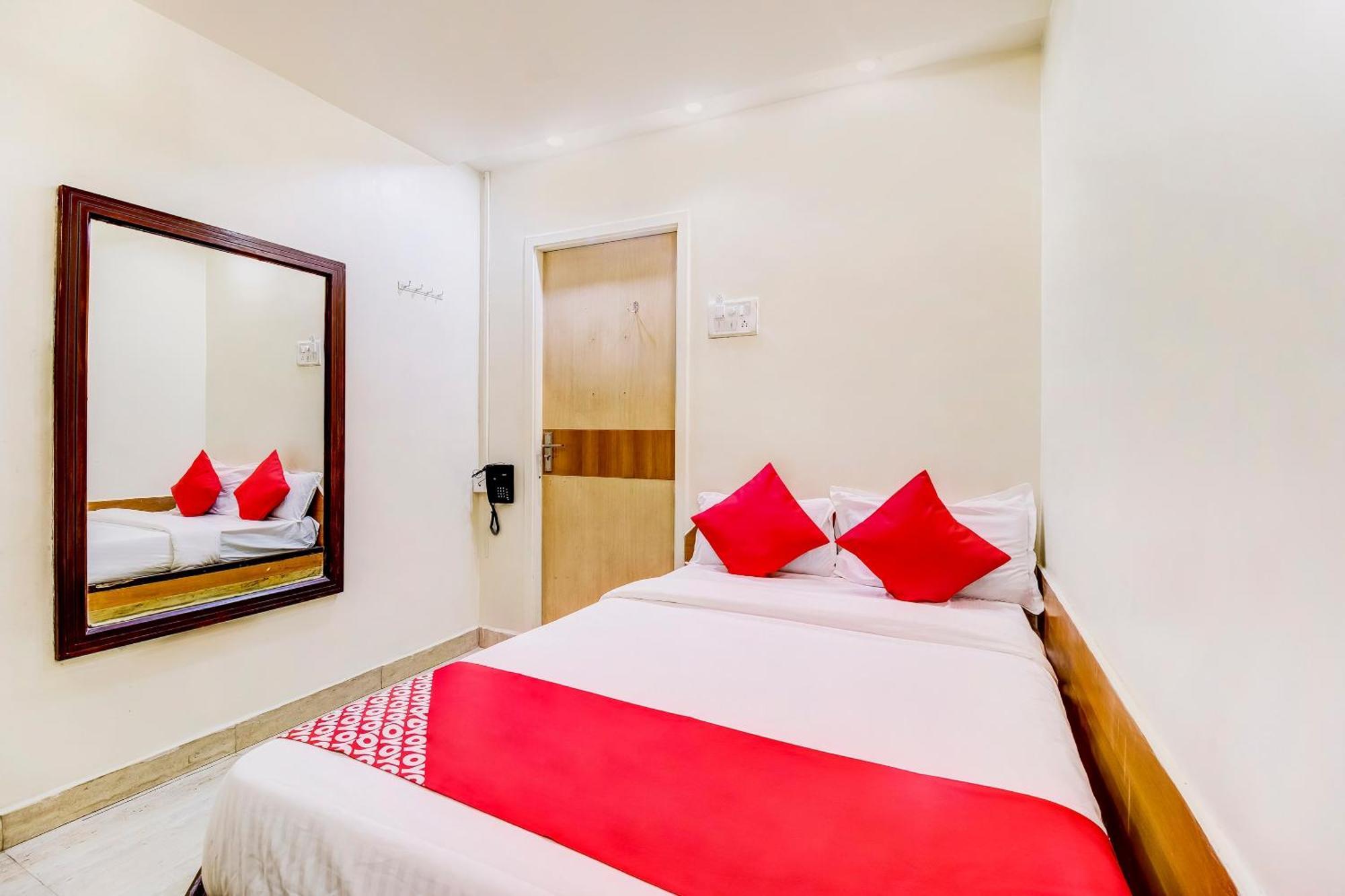 Super Oyo Hotel Dreamland Bombaim Exterior foto
