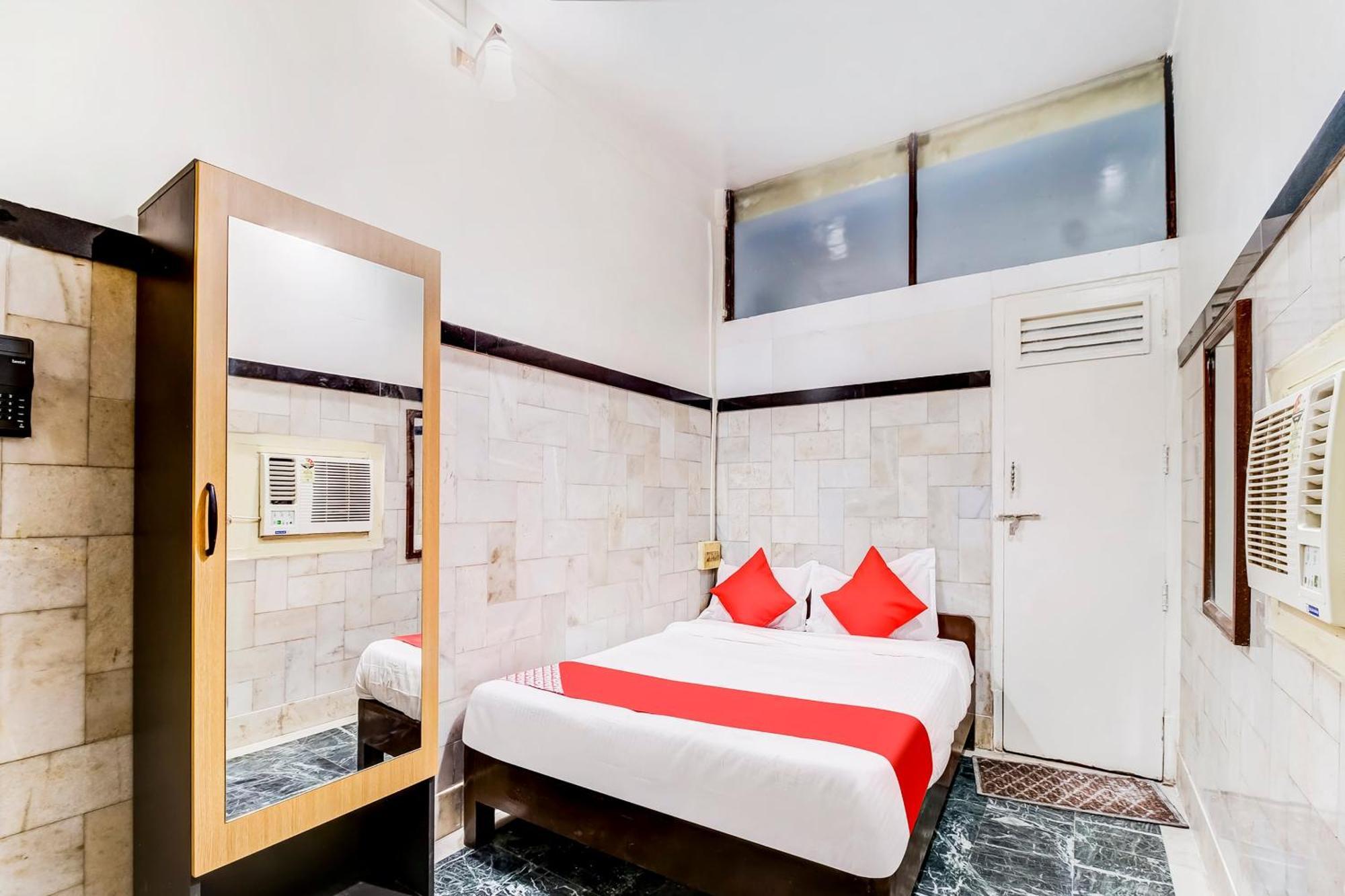 Super Oyo Hotel Dreamland Bombaim Exterior foto