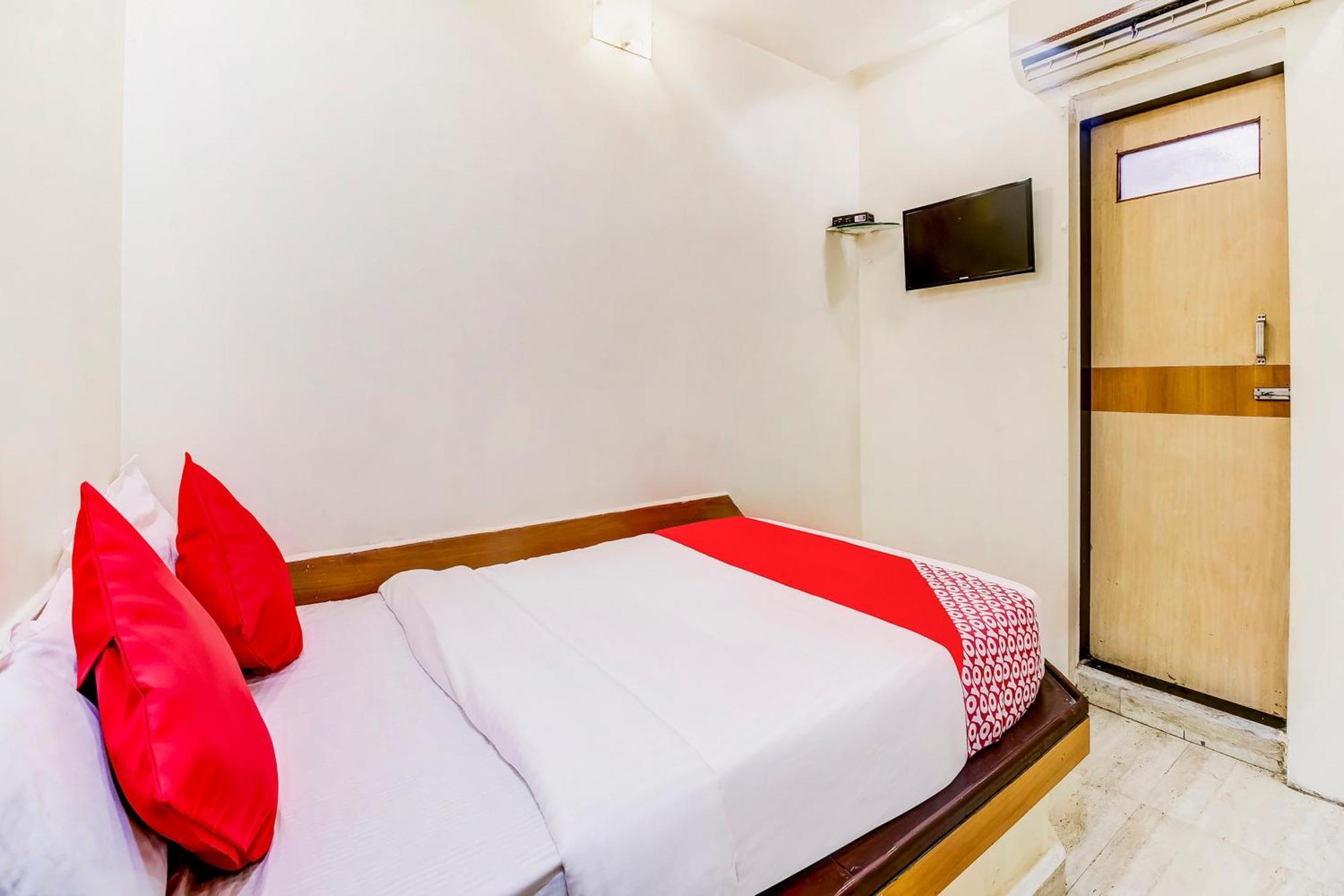 Super Oyo Hotel Dreamland Bombaim Exterior foto