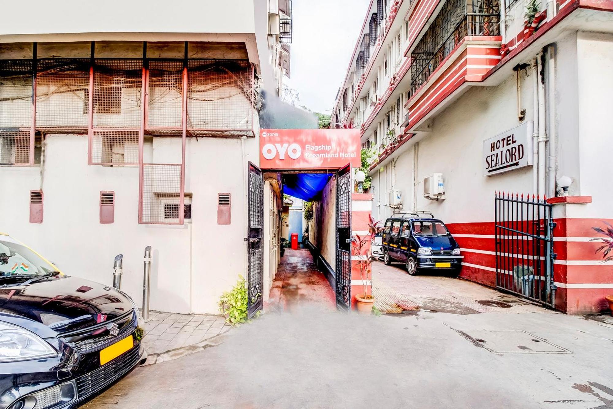 Super Oyo Hotel Dreamland Bombaim Exterior foto