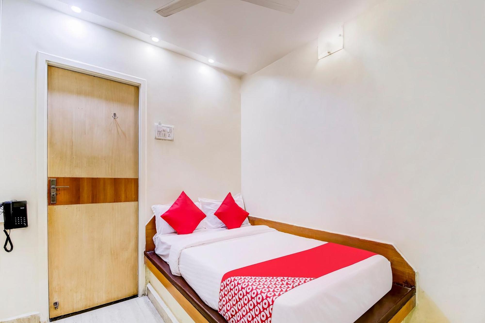 Super Oyo Hotel Dreamland Bombaim Exterior foto