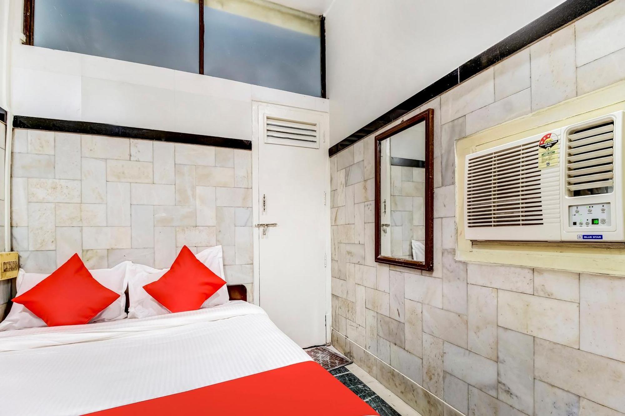 Super Oyo Hotel Dreamland Bombaim Exterior foto