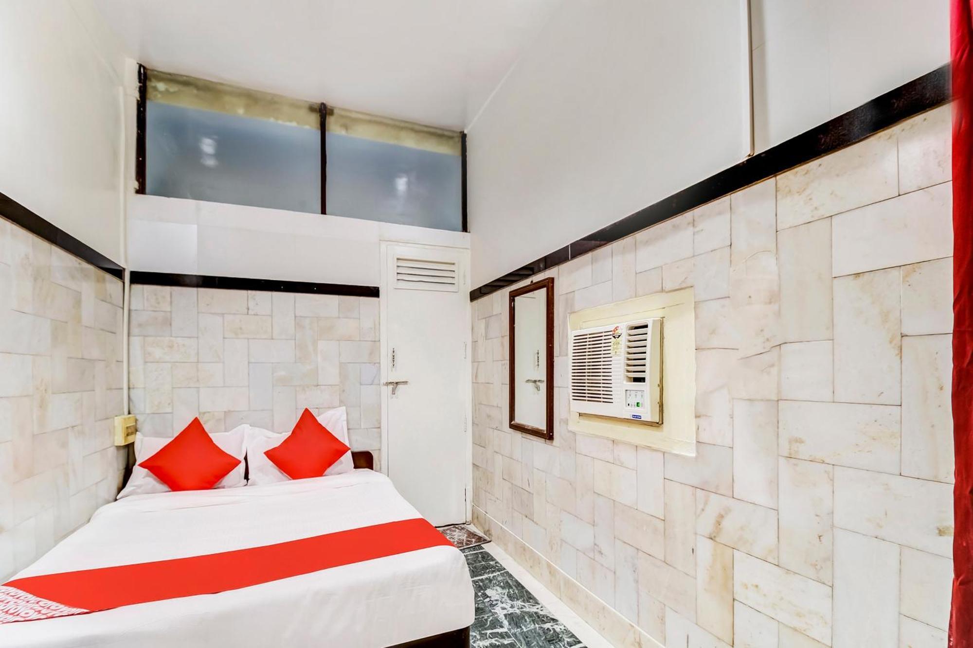 Super Oyo Hotel Dreamland Bombaim Exterior foto